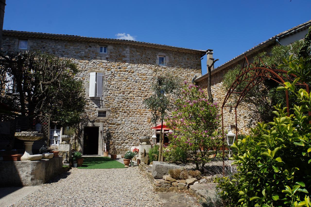 Le Manoir Du Raveyron Hotel Vallon-Pont-dʼArc Екстериор снимка